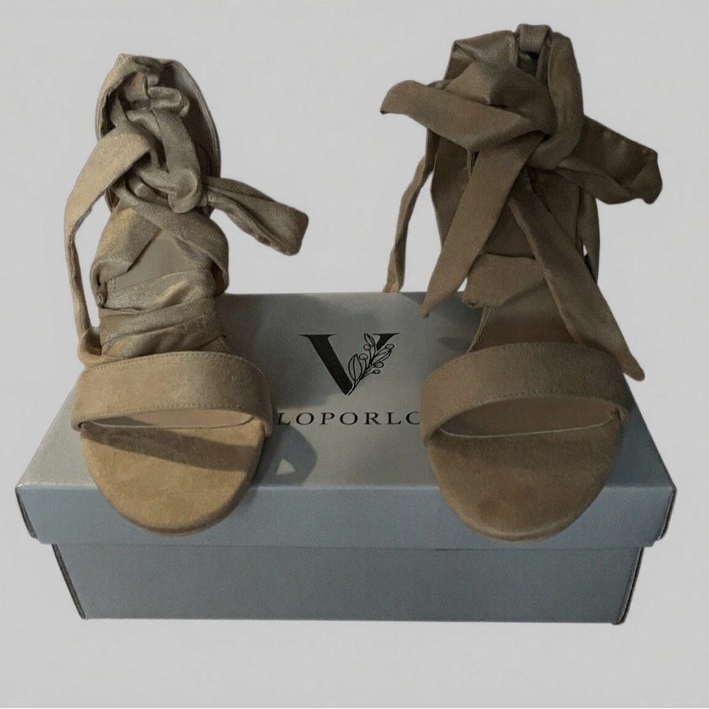 Tan Crisscross Strap Summer Sandals